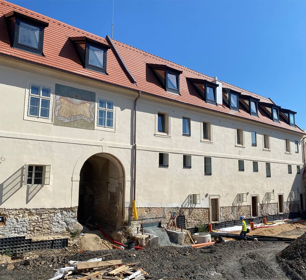 Jinonický dvůr, 2nd stage