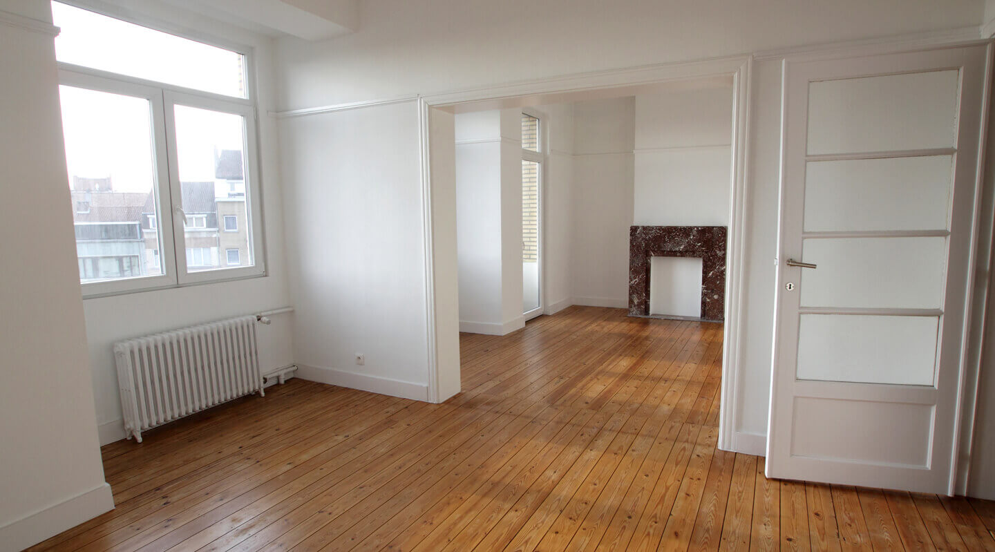 Radiator connection in living room