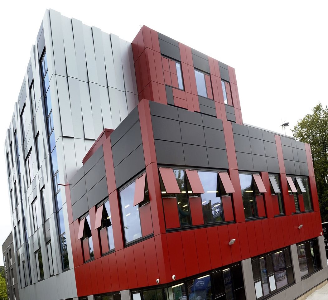 Dudley College, Dudley