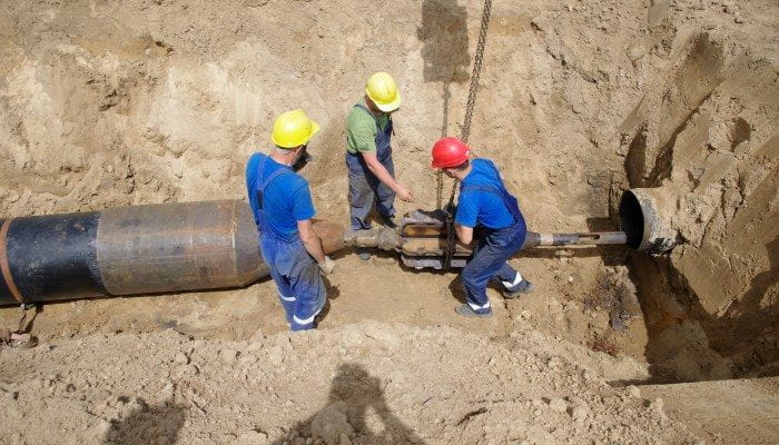 Pressure pipelines renovation cracking PE pipe Uponor Infra